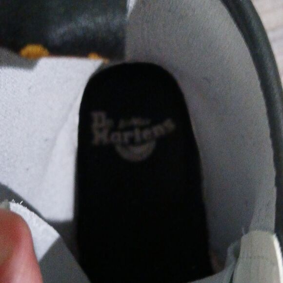 Dr Martens Air Wair Zavala white combat 8 eye boots EUC worn once comes with box - Picture 8 of 15